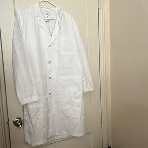 new landau white lab coat size: 40/XL